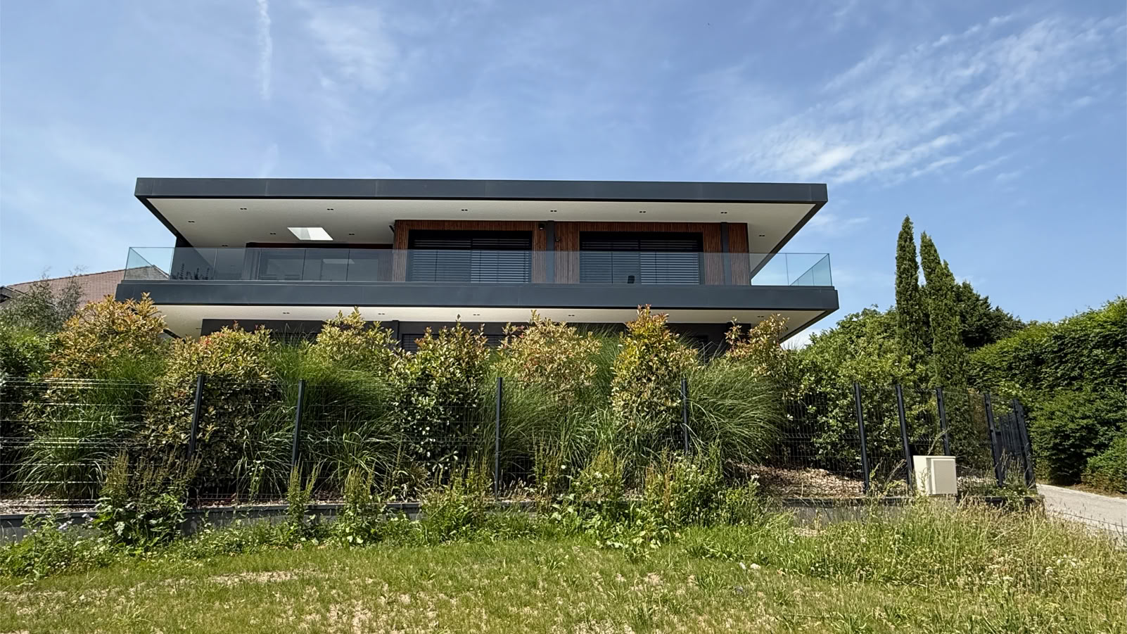 Maison contemporaine face au lac d’Annecy, Annecy-le-Vieux (74940) — vue 2