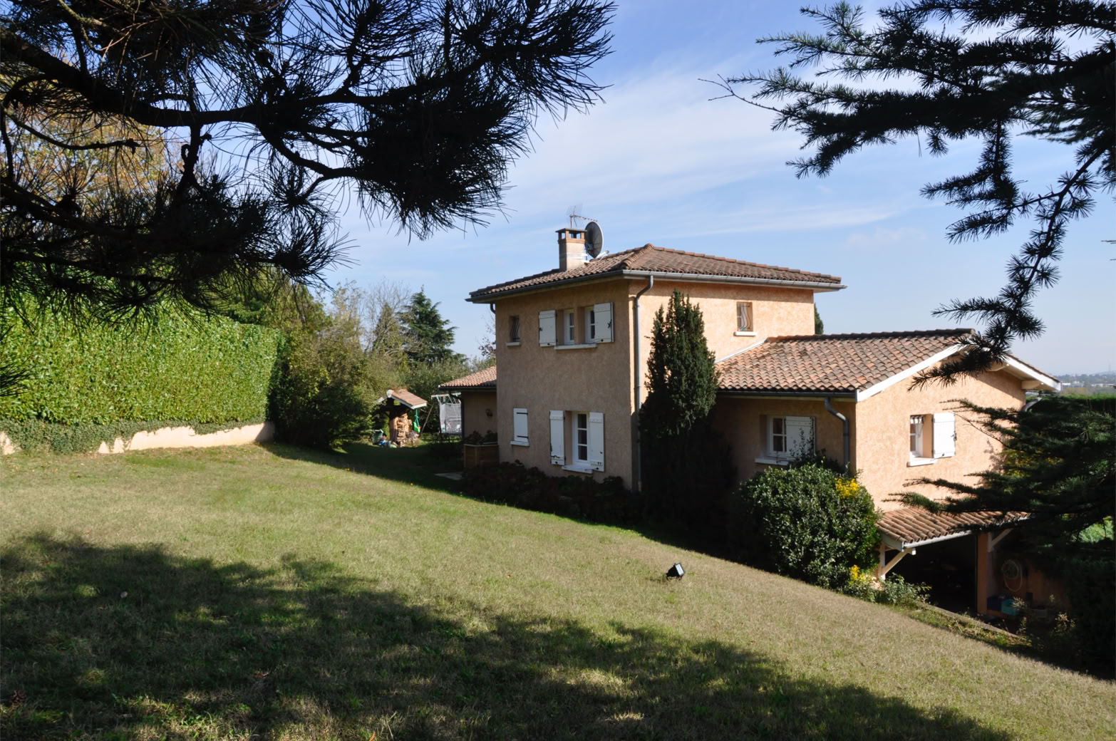Extension d’une maison dans un écrin de verdure, Dardilly (69570) — vue 1
