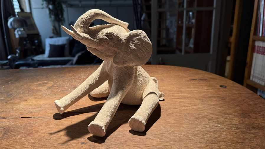 Sculpture d’Eric Picard, série Haut-relief en Afrique — 21