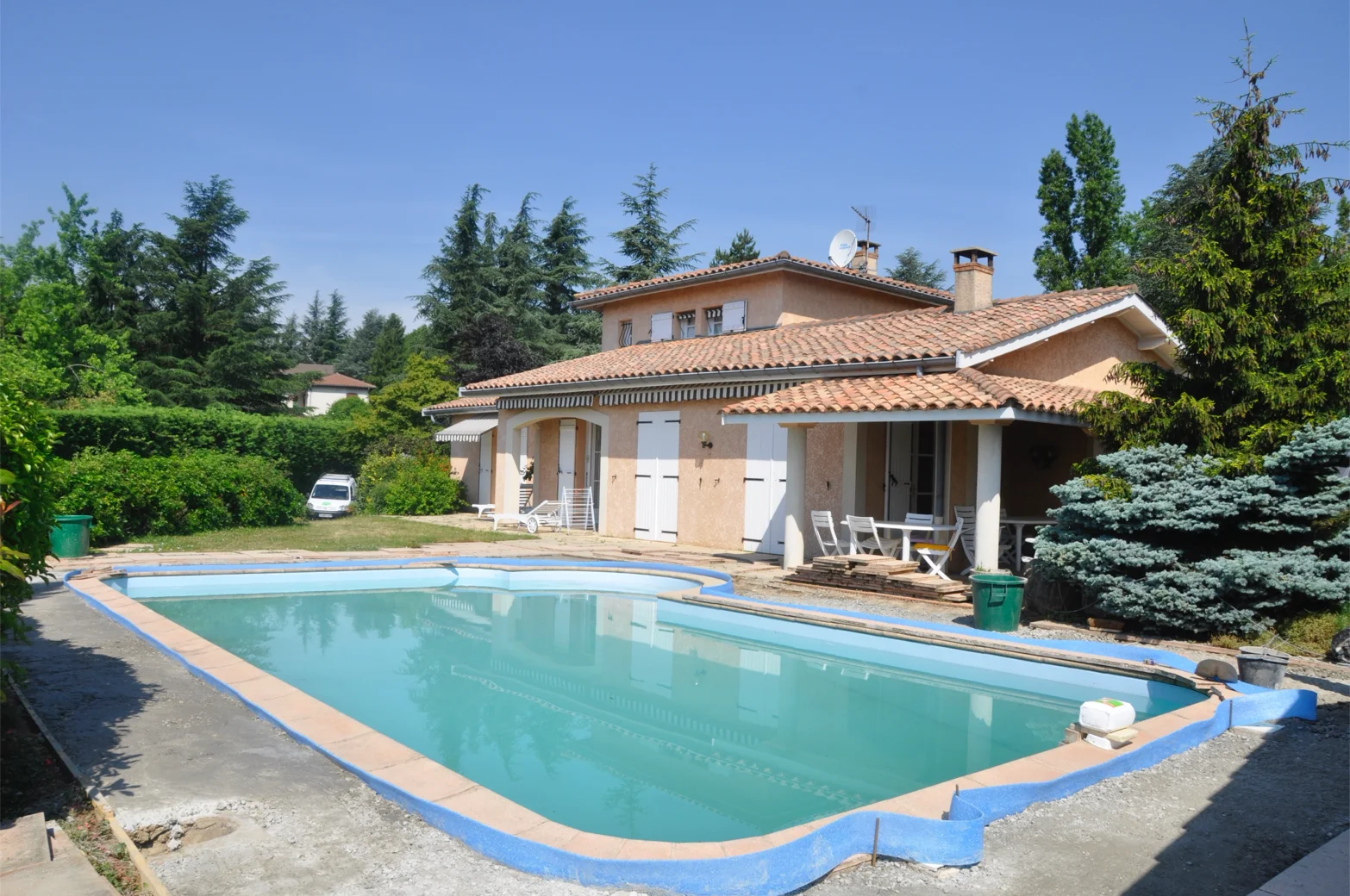 Extension d’une maison dans un écrin de verdure — Dardilly (69570)