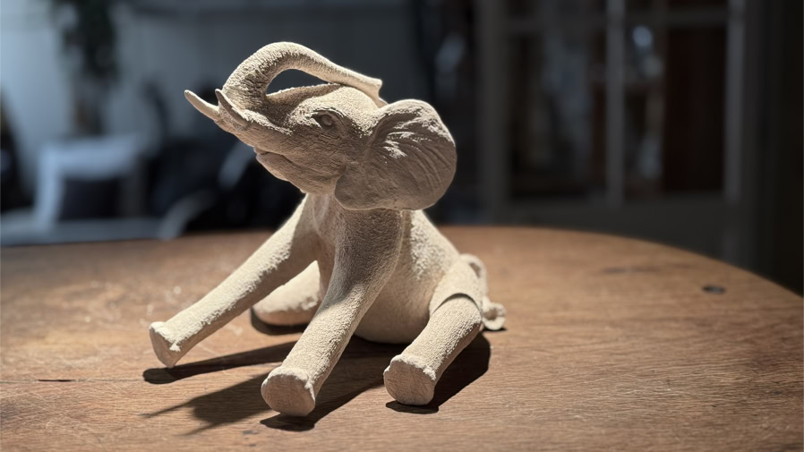 Sculpture d’Eric Picard, série Haut-relief en Afrique — 20